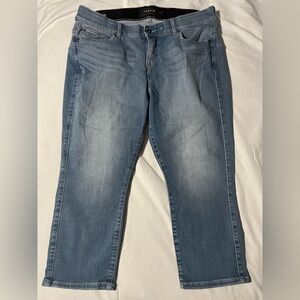 Torrid Bombshell Capri 18